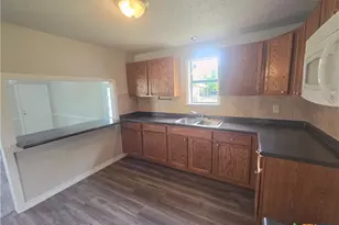 101 E Halstead Ave, Copperas Cove, TX 76522 - Photo 6