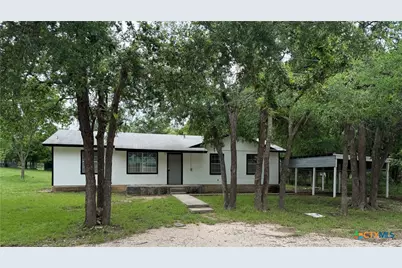 408 N Spring Street, Lampasas, TX 76550 - Photo 2