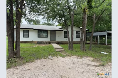 408 N Spring Street, Lampasas, TX 76550 - Photo 4
