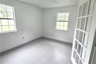 408 N Spring St, Lampasas, TX 76550 - Photo 12