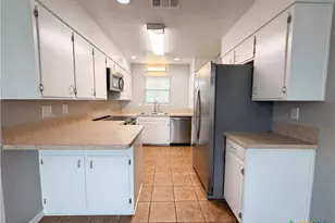 816 N 23rd St, Copperas Cove, TX 76522 - Photo 2