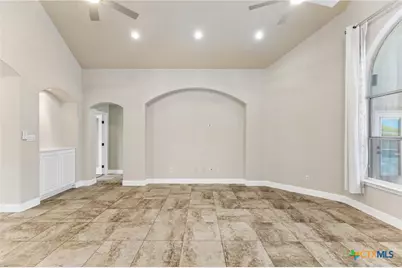 107 Oakview Drive, Floresville, TX 78114 - Photo 8