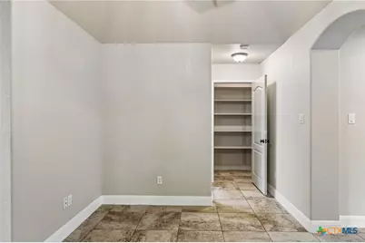107 Oakview Drive, Floresville, TX 78114 - Photo 30