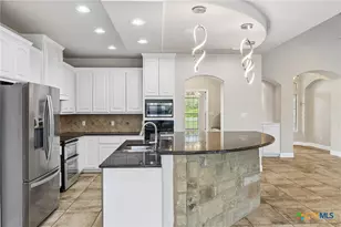 107 Oakview Dr, Floresville, TX 78114 - Photo 12