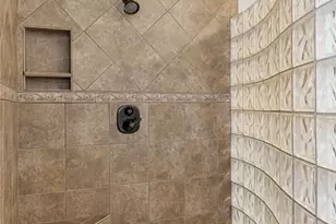107 Oakview Dr, Floresville, TX 78114 - Photo 26