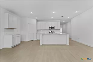 1217 Twisted Crk, New Braunfels, TX 78130 - Photo 18
