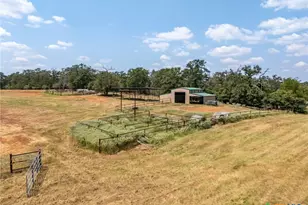1045 Private Rd 7005, Lexington, TX 78947 - Photo 46