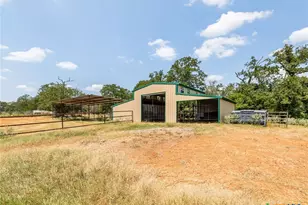 1045 Private Rd 7005, Lexington, TX 78947 - Photo 42