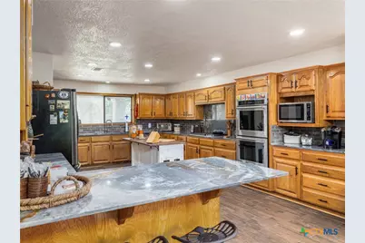 1045 Private Road 7005, Lexington, TX 78947 - Photo 8