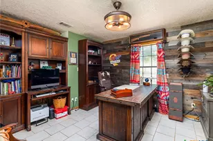 1045 Private Rd 7005, Lexington, TX 78947 - Photo 20