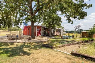 1045 Private Rd 7005, Lexington, TX 78947 - Photo 38