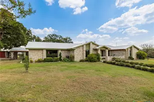 1045 Private Rd 7005, Lexington, TX 78947 - Photo 2
