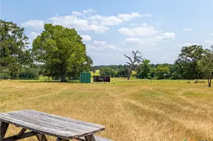 1045 Private Rd 7005, Lexington, TX 78947 - Photo 40