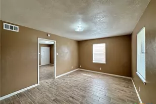 1807 N W S Young Dr, Killeen, TX 76543 - Photo 14