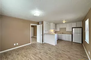 1807 N W S Young Dr, Killeen, TX 76543 - Photo 4