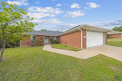 305 W Blancas Drive, Copperas Cove, TX 76522 - Photo 2
