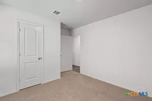 211 Whipporwill Ln, San Marcos, TX 78666 - Photo 8