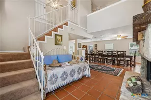 723 E Zipp Rd, New Braunfels, TX 78130 - Photo 20
