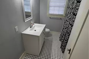 2002 N Wheeler St, Victoria, TX 77901 - Photo 30