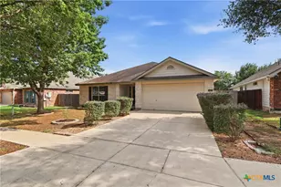 2414 Dove Crossing Dr, New Braunfels, TX 78130 - Photo 2