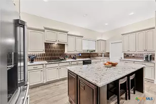 3070 Pecan Meadow Dr, Belton, TX 76513 - Photo 14