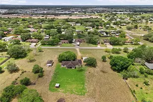 812 Chukar Dr, Victoria, TX 77905 - Photo 34