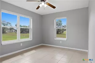 812 Chukar Dr, Victoria, TX 77905 - Photo 14