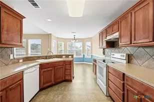 915 Neuberry Cliffe, Temple, TX 76502 - Photo 8