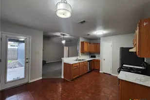 4706 Hartrick Bluff Rd, Temple, TX 76502 - Photo 6
