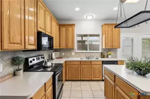 303 Buckskin Trail, Harker Heights, TX 76548 - Photo 18