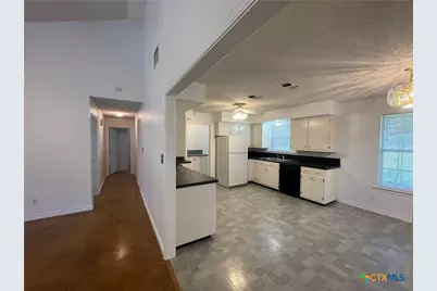 1640 Lonesome, Canyon Lake, TX 78133 - Photo 4
