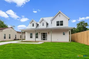 158 S Academy Ave, New Braunfels, TX 78130 - Photo 2