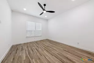 158 S Academy Ave, New Braunfels, TX 78130 - Photo 14