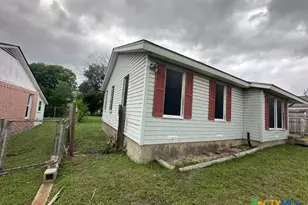 1806 S 5th St, Temple, TX 76504 - Photo 2