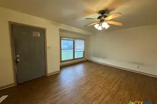 1806 S 5th St, Temple, TX 76504 - Photo 6