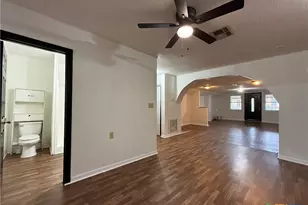 223 N Benavides St, Port Lavaca, TX 77979 - Photo 10