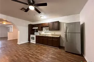 223 N Benavides St, Port Lavaca, TX 77979 - Photo 12