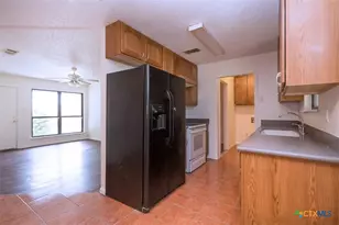 917 Holly St, Copperas Cove, TX 76522 - Photo 14