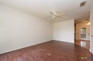 917 Holly St, Copperas Cove, TX 76522 - Photo 16