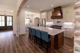 187 Mustang Vly Dr, Victoria, TX 77905 - Photo 16