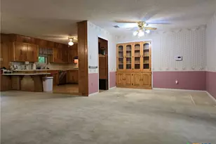 2512 Lowrey Dr, Gatesville, TX 76528 - Photo 10