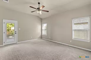 1658 Lacy Ridge Dr, Belton, TX 76513 - Photo 18