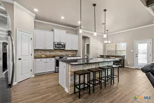 1658 Lacy Ridge Dr, Belton, TX 76513 - Photo 12