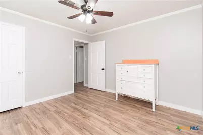 902 N 8th Street, Temple, TX 76501 - Photo 16
