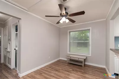 902 N 8th Street, Temple, TX 76501 - Photo 4