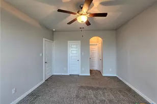 367 Creekside Curve, New Braunfels, TX 78130 - Photo 20