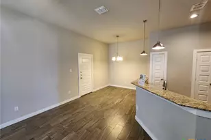 367 Creekside Curve, New Braunfels, TX 78130 - Photo 6