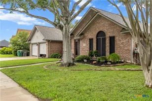 307 Cherrystone Cir, Victoria, TX 77904 - Photo 1