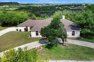 3112 Oakridge Blvd, Harker Heights, TX 76548 - Photo 2