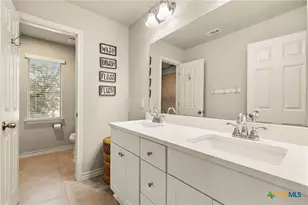181 Flexus Ln, Liberty Hill, TX 78642 - Photo 32